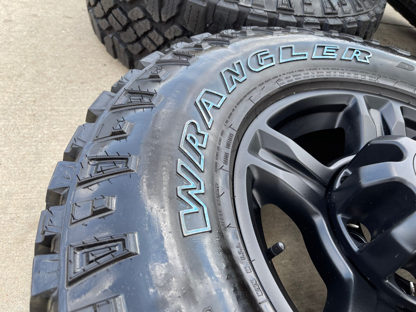 17" Ford F-250 F-350 OEM 10096 TREMOR wheels rims tires DURATRAC A/T NEW