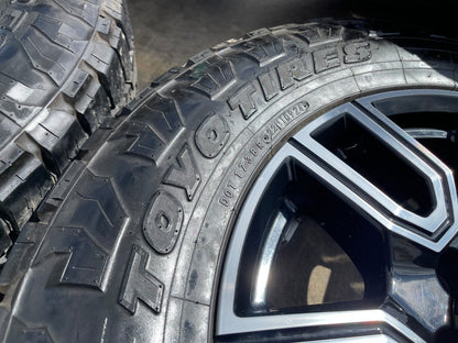 20" GMC Sierra AT4 2500 3500 OEM wheels rims 5950 Silverado tires TOYO A/T3