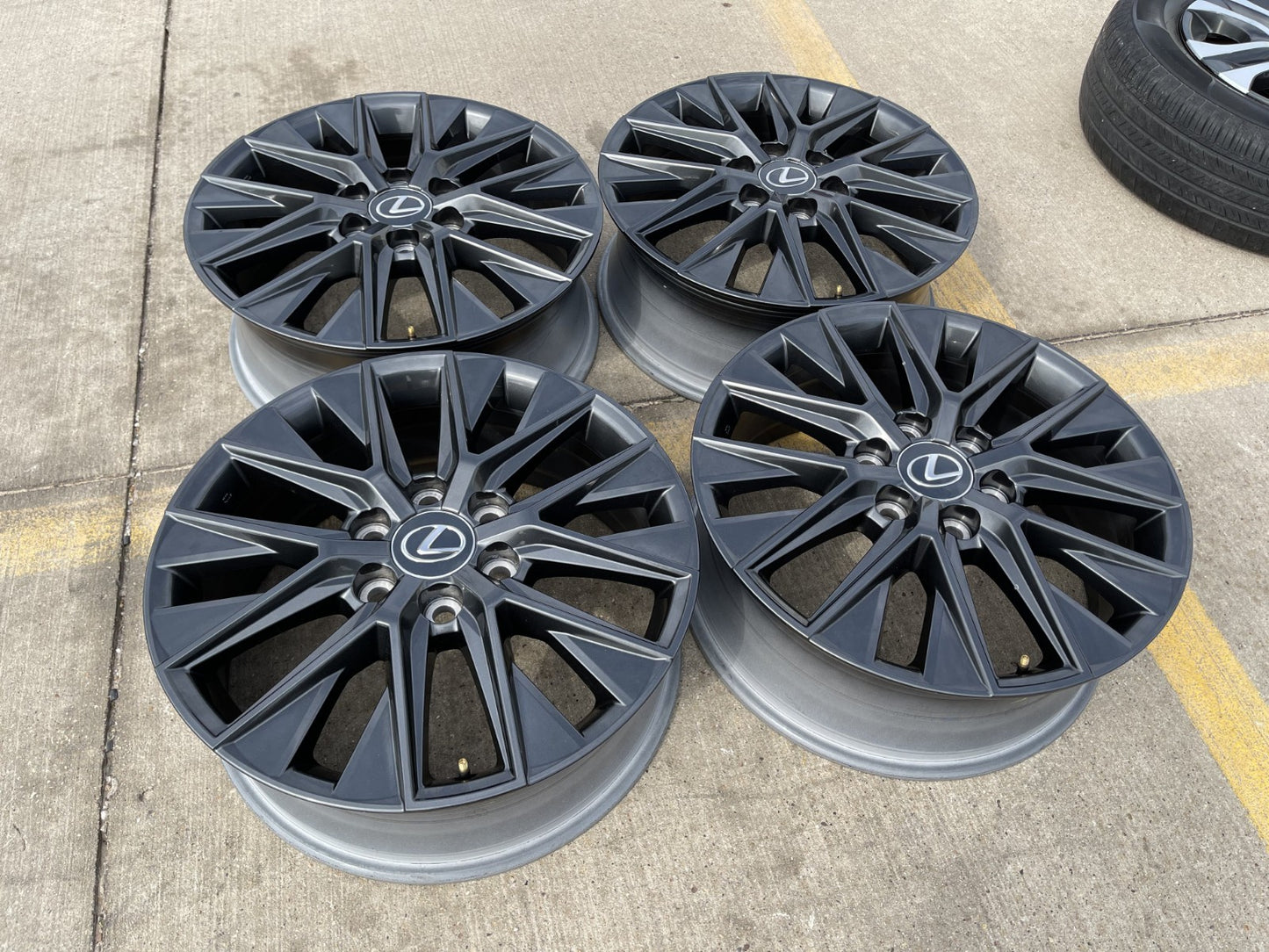 20" Lexus GX550 OEM wheels rims Land Cruiser Tundra 10545 LX600 2026 2027 NEW