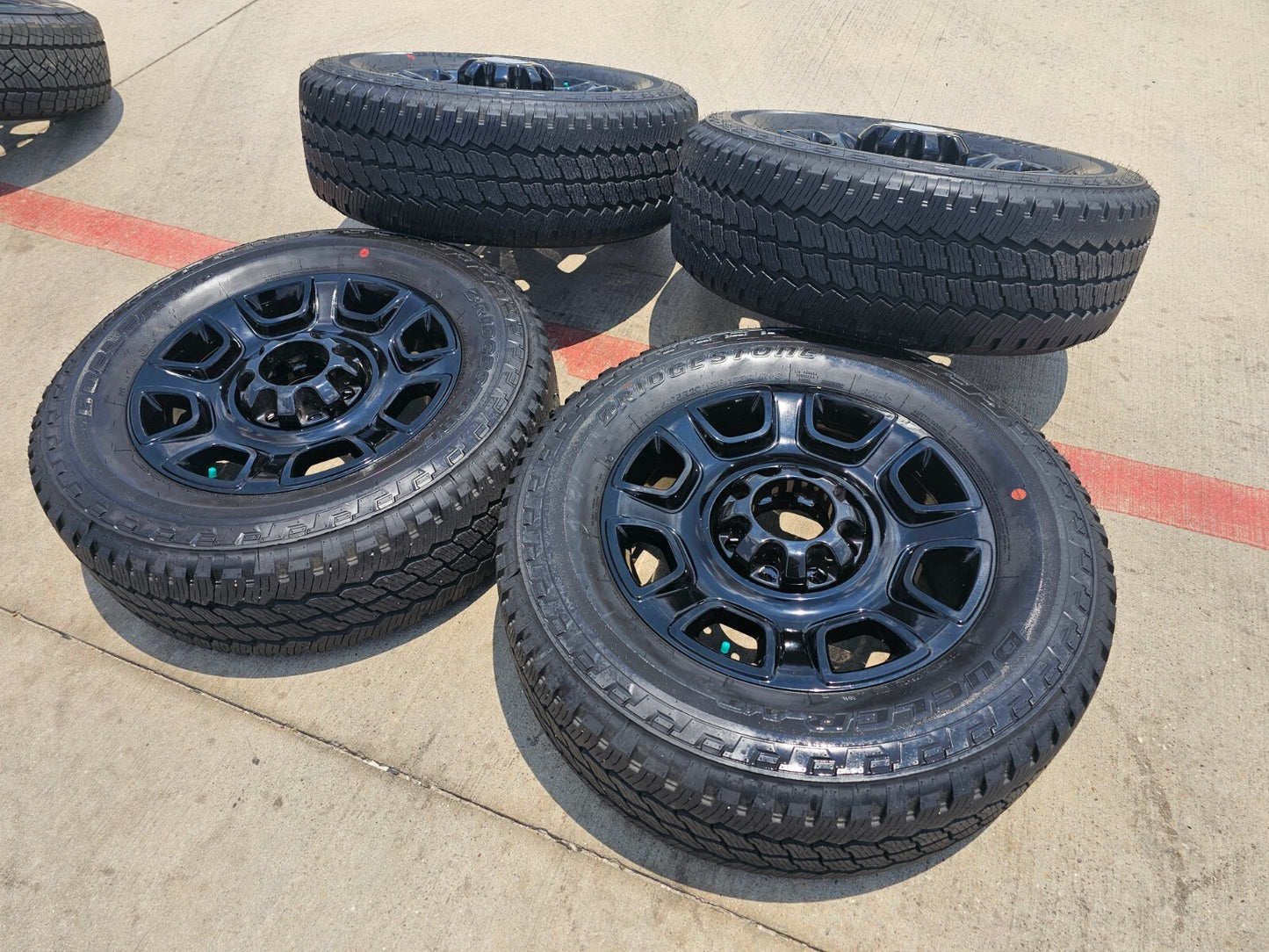 20" Ford F-250 F-350 OEM Lariat Platinum wheels rims 10486 tires 2025 2026 NEW