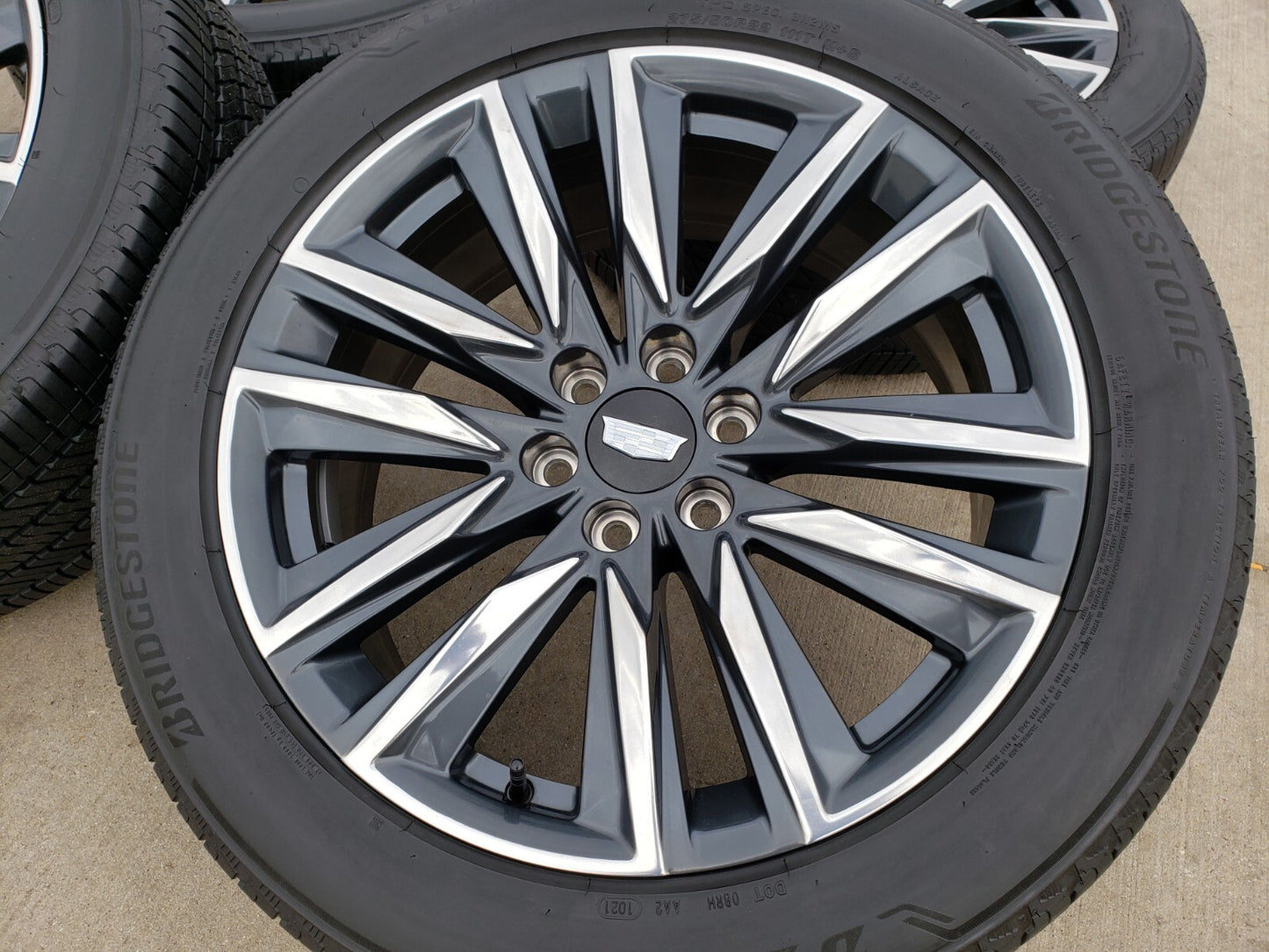 NEW 22" Cadillac Escalade OEM wheels rims 95028 4869 GMC Sierra SET 1999-2027