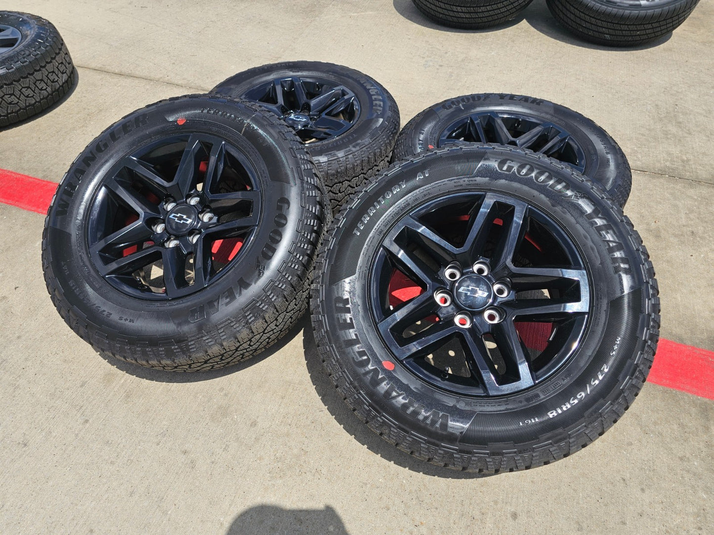 18" Chevy Silverado ZR2 Tahoe TRAIL BOSS GMC OEM 5911 wheels rims GOODYEAR NEW