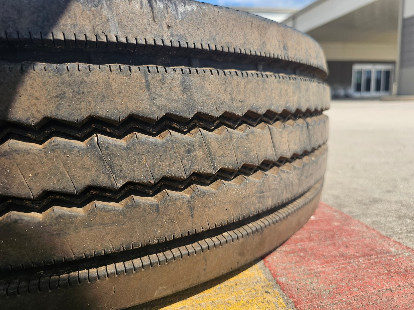 19.5" Ford F-450 F-550 Dually rim RAM 4500 OEM 10x225 spare MICHELIN