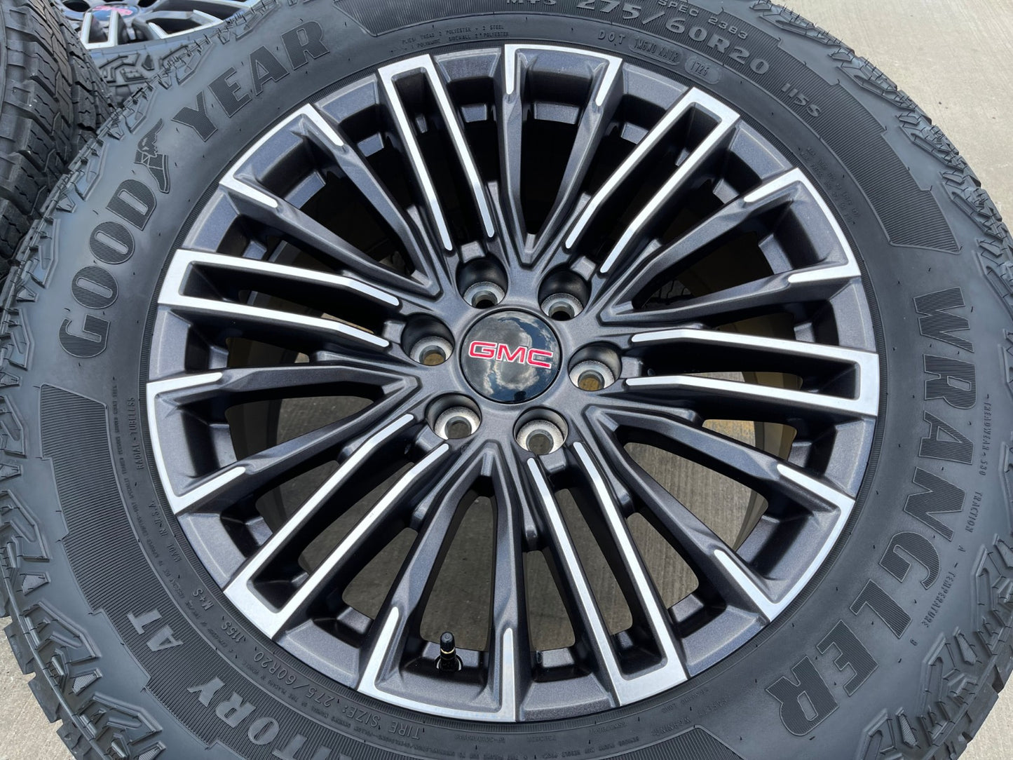 20" Chevy Silverado Tahoe GMC Sierra Yukon OEM wheels rims SET 2026 2027 NEW