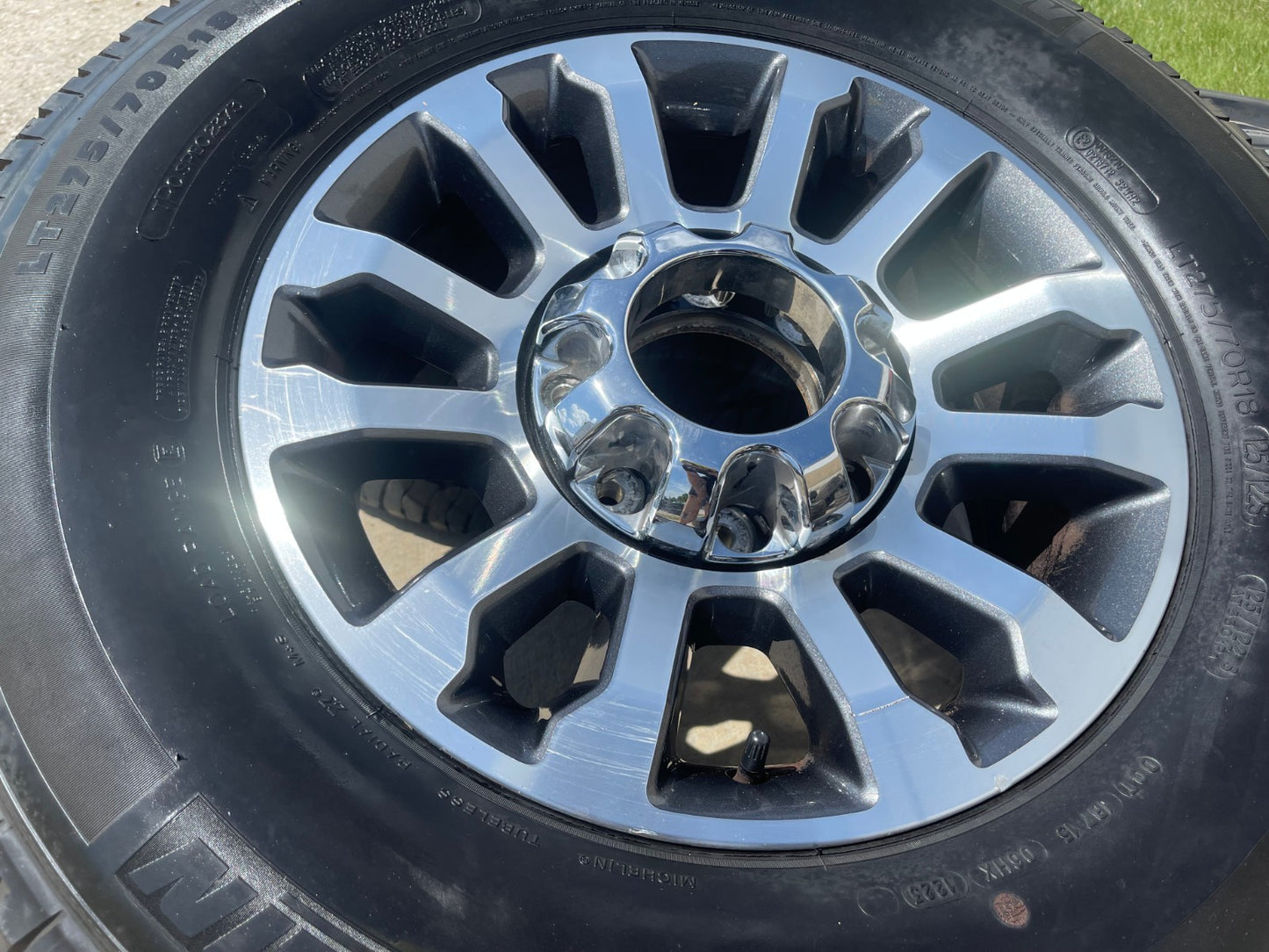 18" Ford F-250 F-350 OEM Lariat FX-4 rims wheels 10289 tires MICHELIN