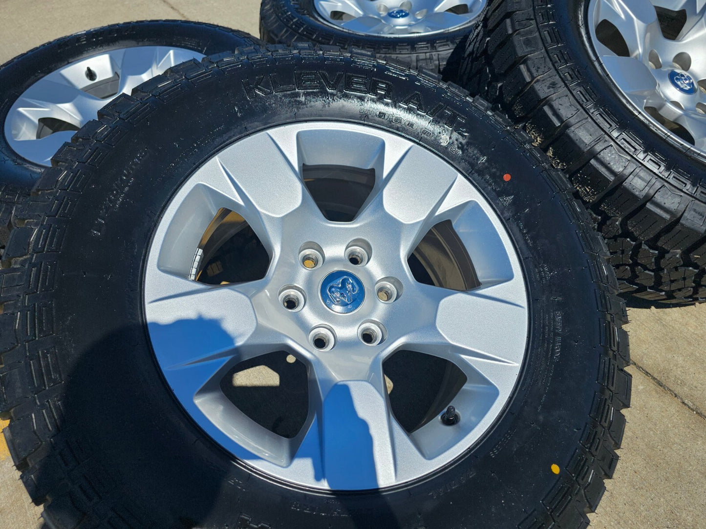 18" Dodge Ram 1500 OEM Rebel 2669 wheels rims NEW 33" A/T2