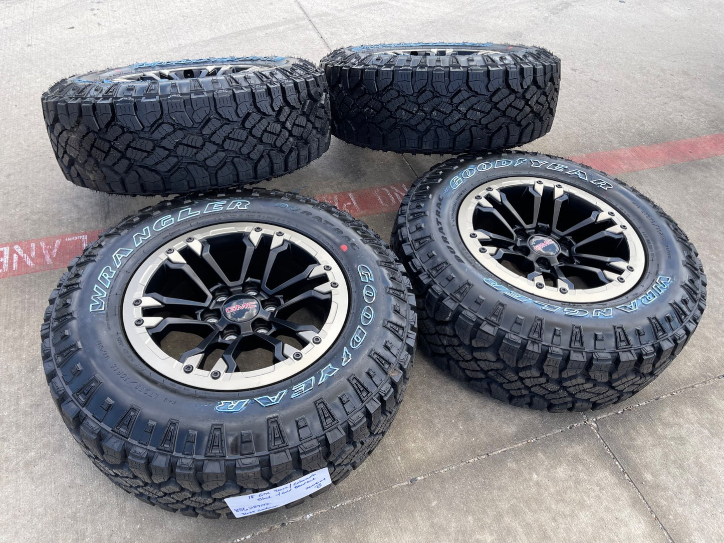 NEW 18" GMC Sierra Chevy Silverado OEM Beadlock wheels rims Canyon Colorado