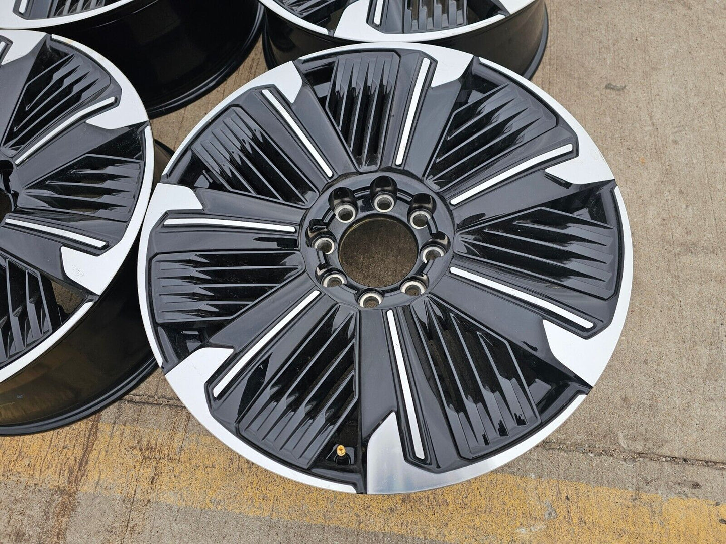 24" Cadillac Escalade IQ EV OEM 8x165 wheels rims Hummer 2500 2023 2024 2025