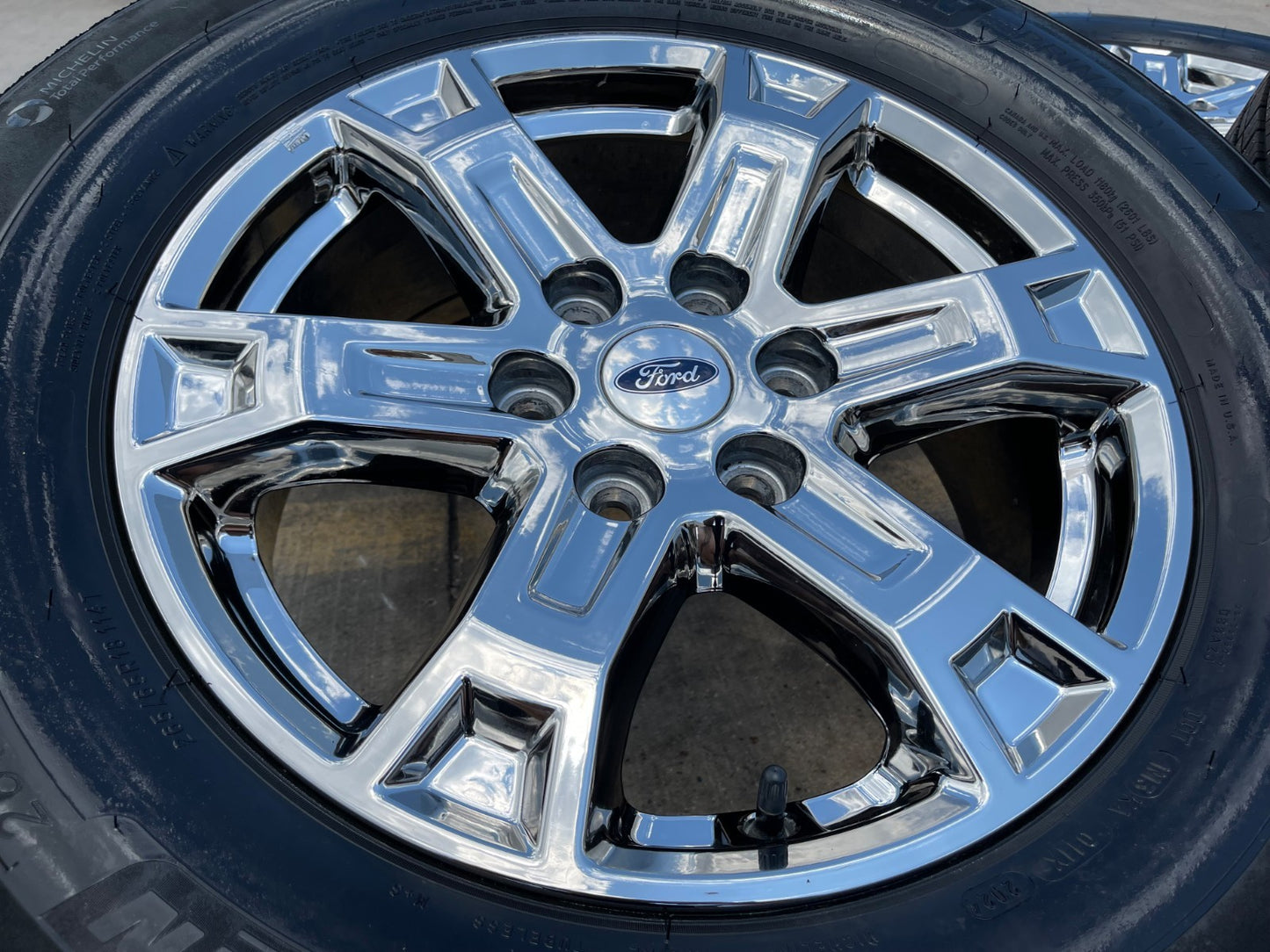 18" Ford F-150 Expedition OEM 10343 chrome rims wheels 2024 2025 2026 MICHELIN