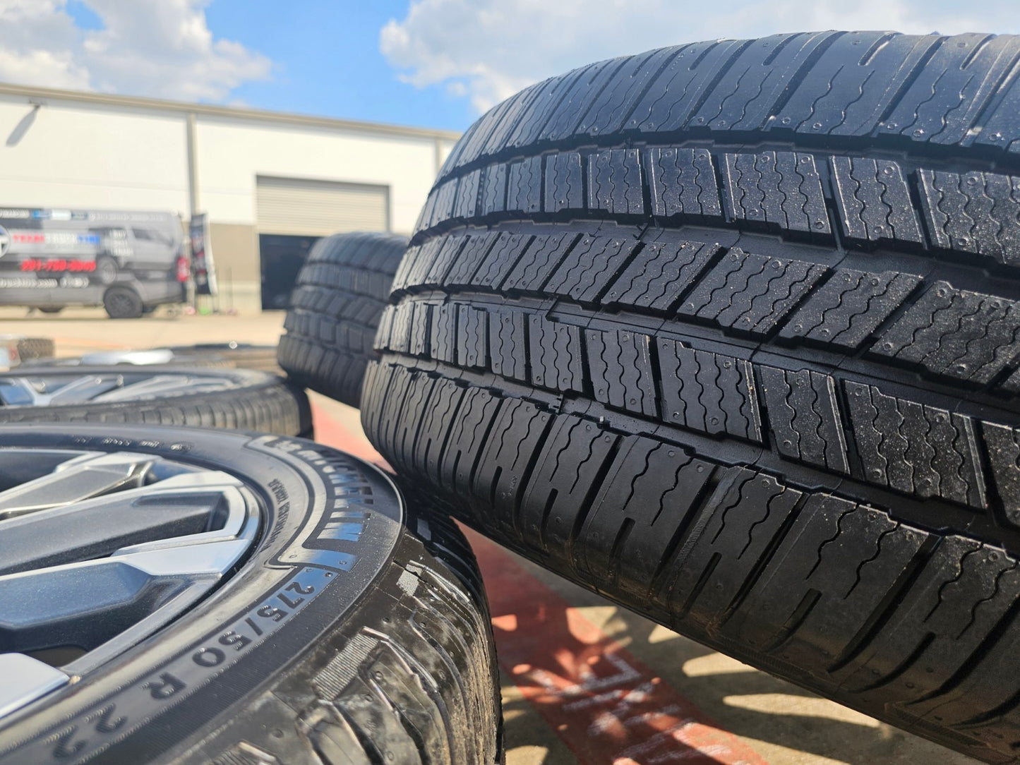 22" Chevy Tahoe Silverado Suburban OEM wheels rims 2025 2026 NEW MICHELIN