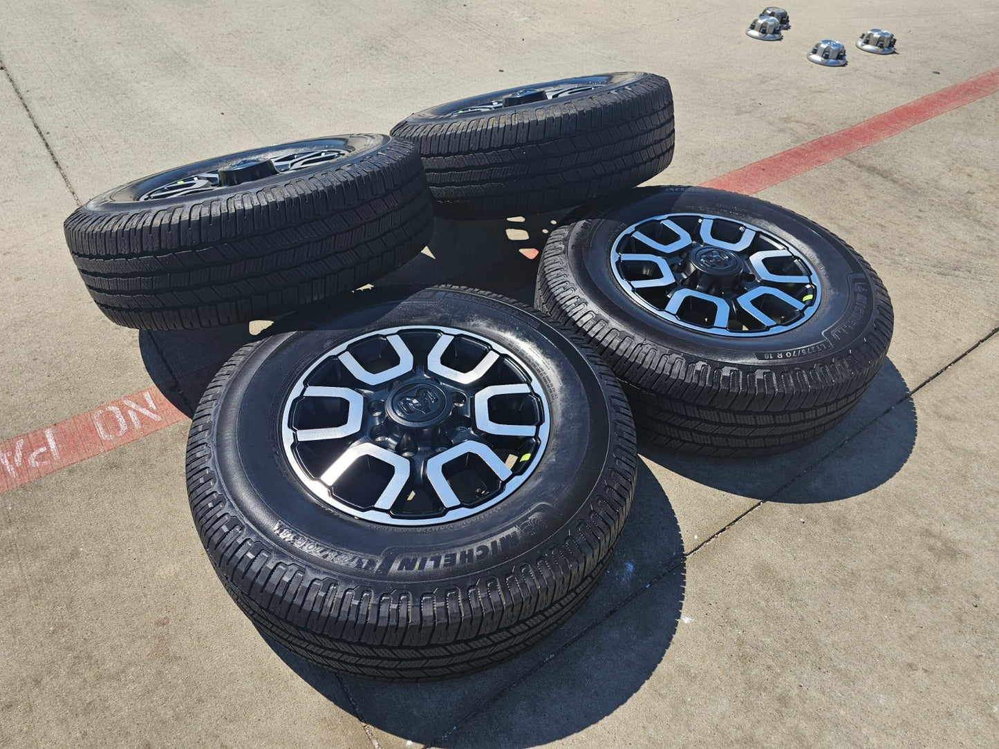 18" Ram 2500 3500 LARAMIE OEM wheels rims 2694 tires MICHELIN NEW