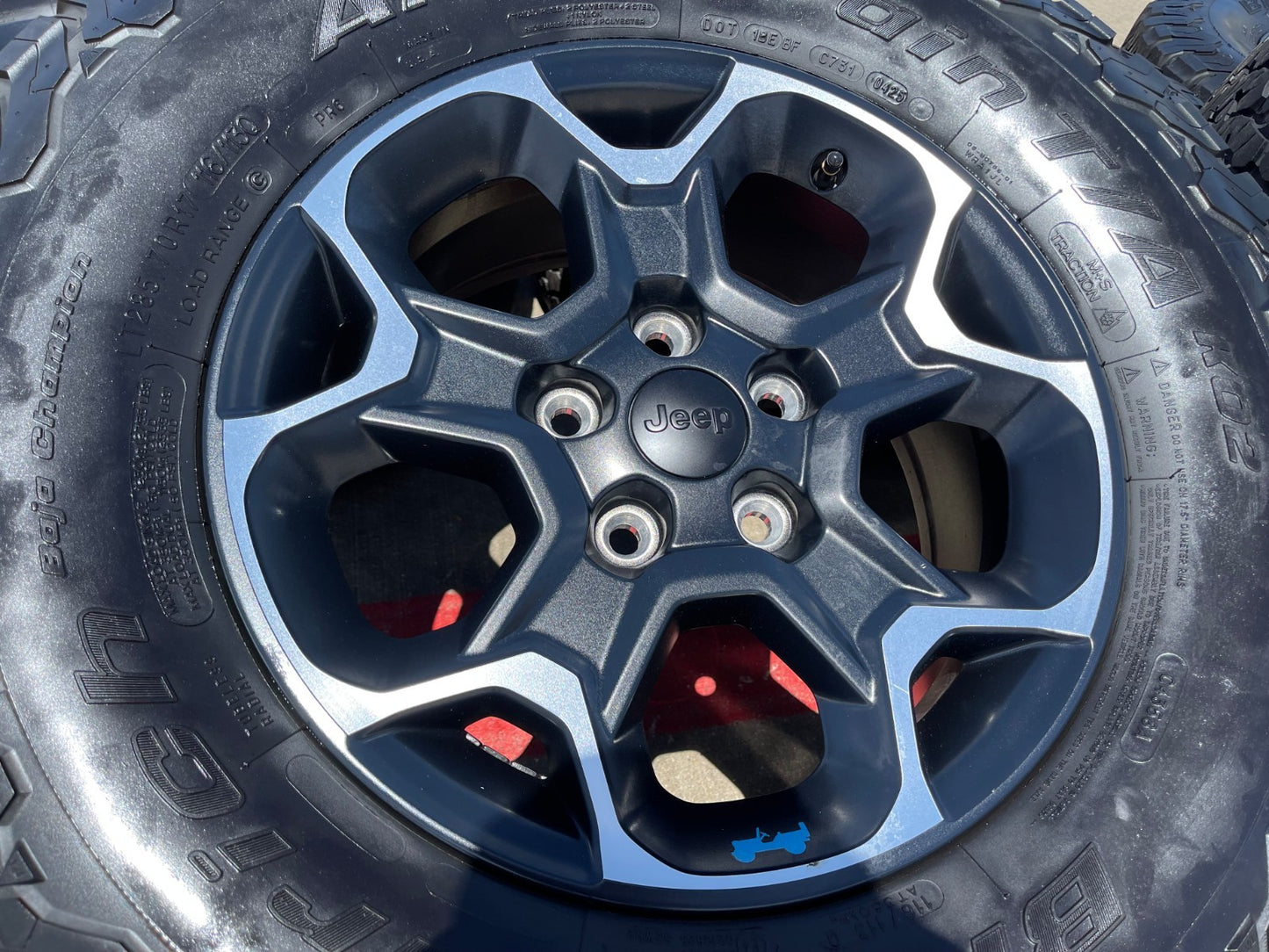 17" Jeep Wrangler Rubicon OEM wheels rims Gladiator 96832 9282 BFG KO2 A/T 33"