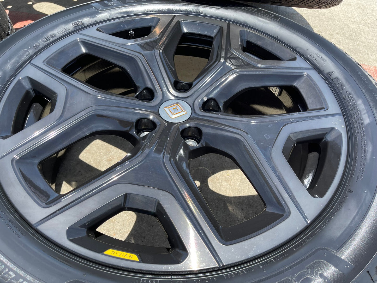 22" Rivian R1T R1S OEM wheels rims tires 2022 2023 2024 2025 2026 NEW MICHELIN