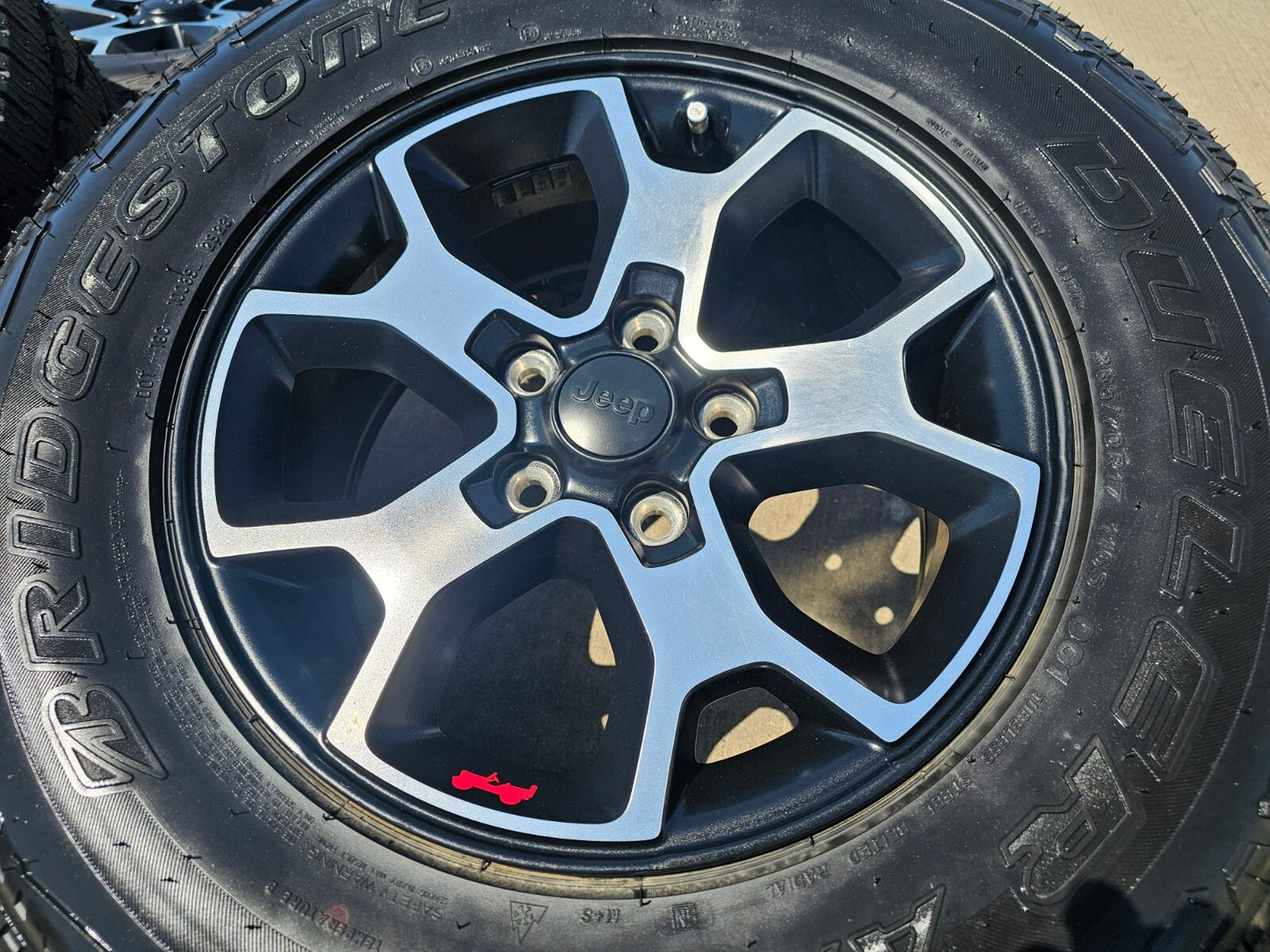 17" Jeep Wrangler Rubicon OEM 9218 wheels rims Gladiator tires DUELER A/T NEW