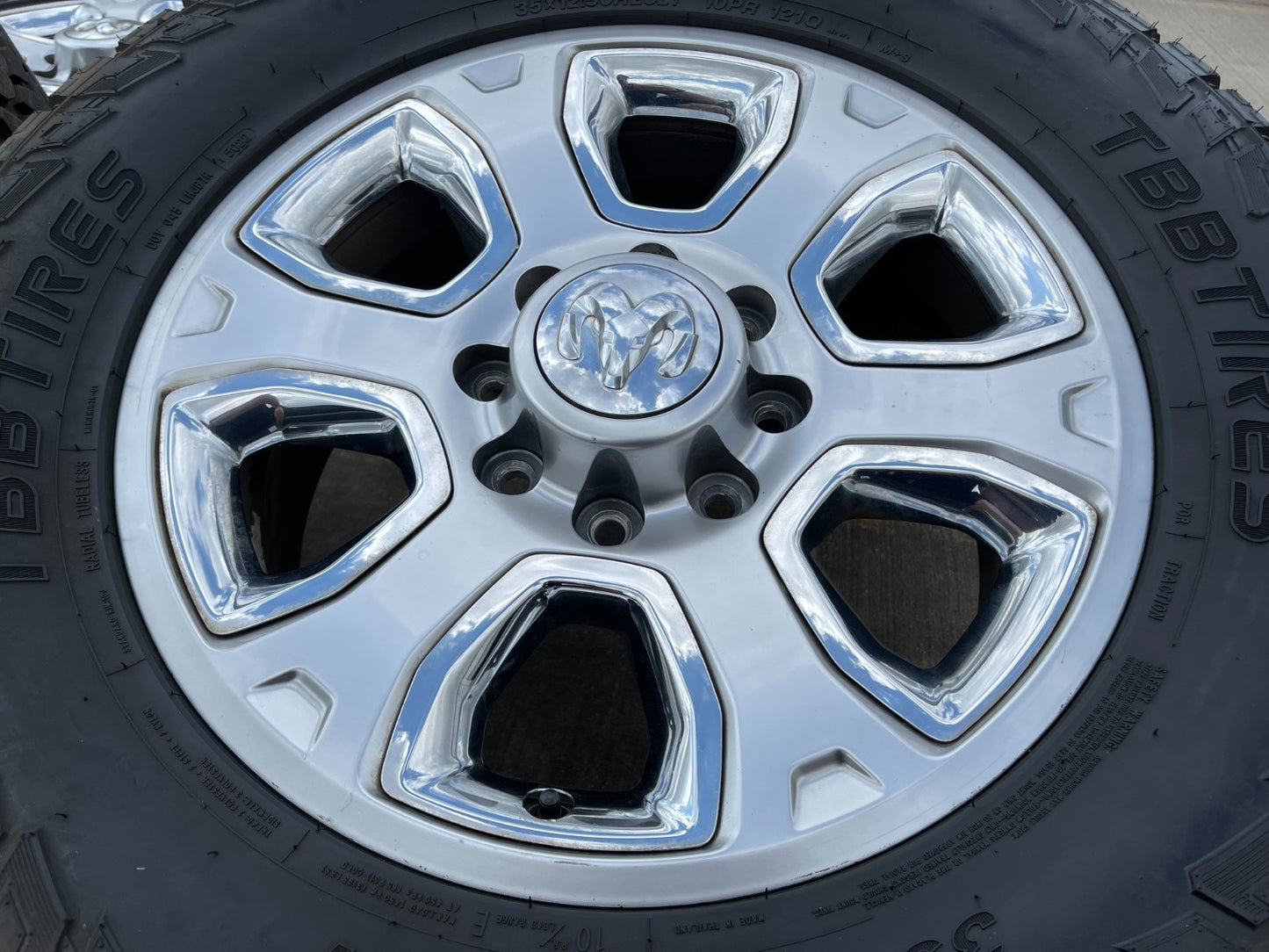20" Dodge Ram 2500 3500 OEM 2477 CHROME wheels rims tires 35"