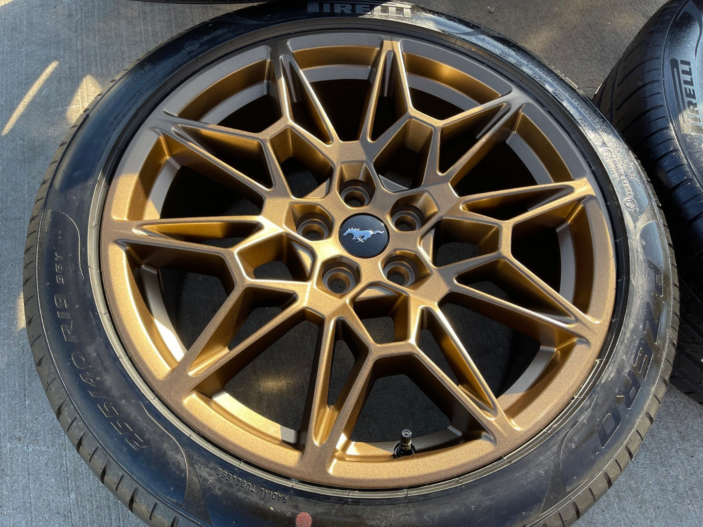 19" Ford Mustang GT Track Pack OEM 10600 10603 Bronze wheels rims 2025 2026 NEW