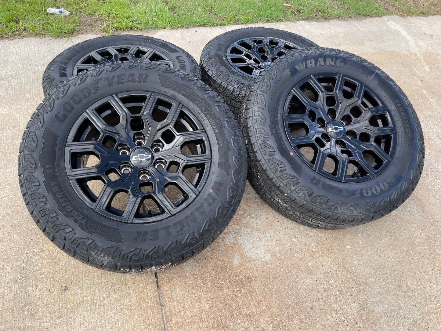 18" GMC Sierra Canyon Chevy Tahoe Colorado OEM 14097 wheels rims 2024 2025 2026