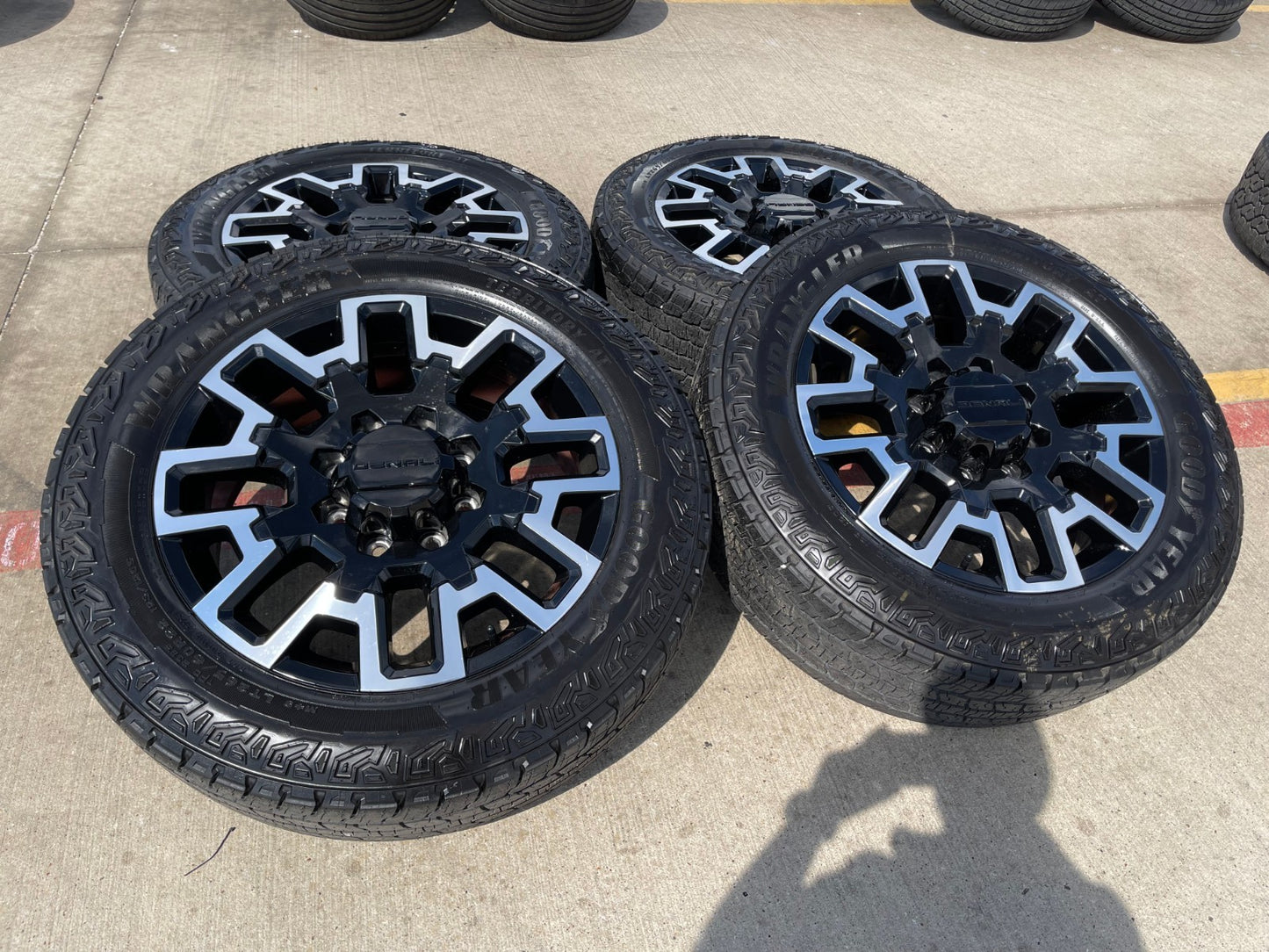 22" GMC Sierra Chevy Silverado 2500 OEM wheels rims 14139 A/T 2024 2025 2026 NEW