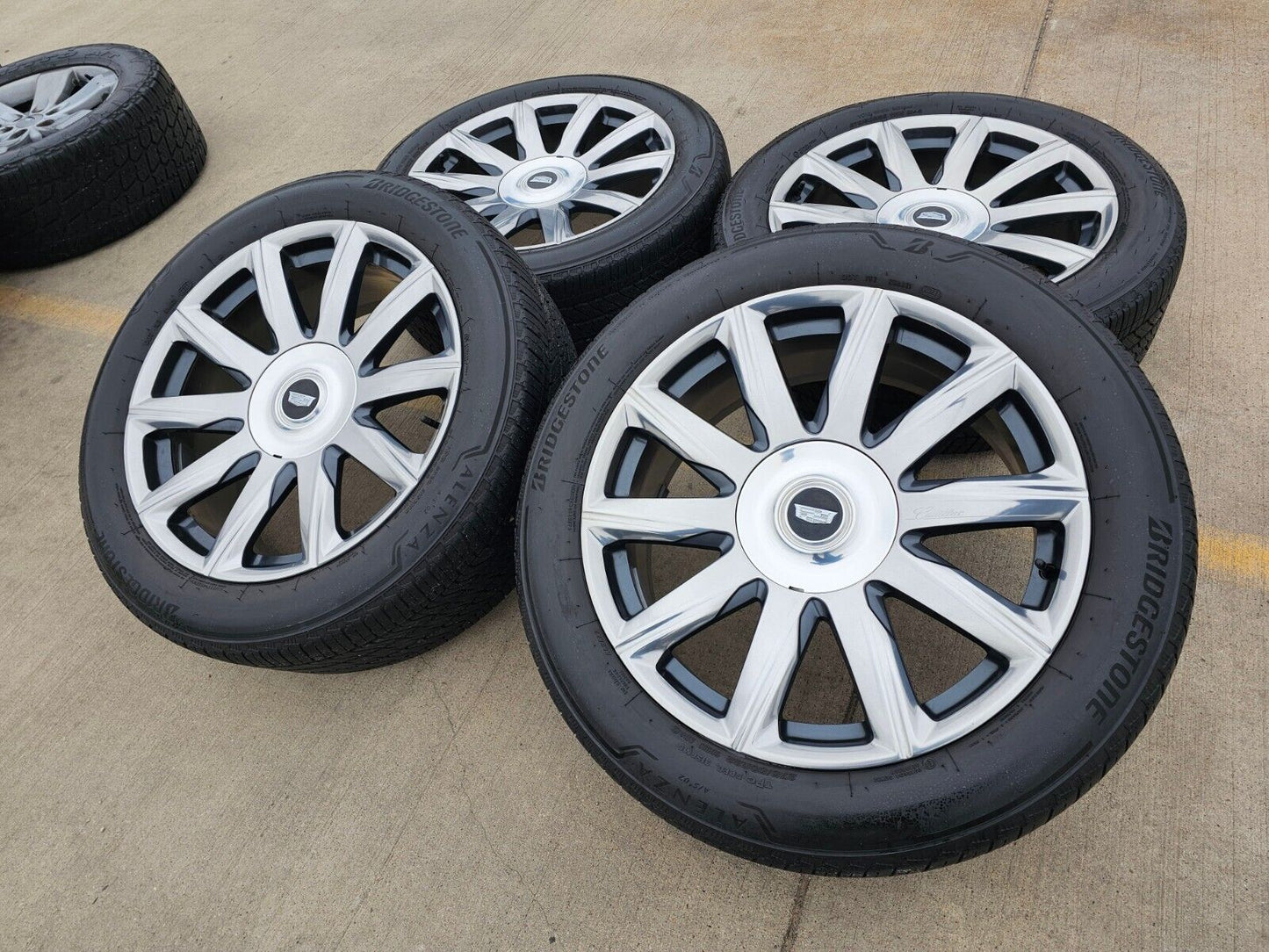 22" Cadillac Escalade Platinum OEM ORIGINAL 95078 wheels rims 2023 2024 2025