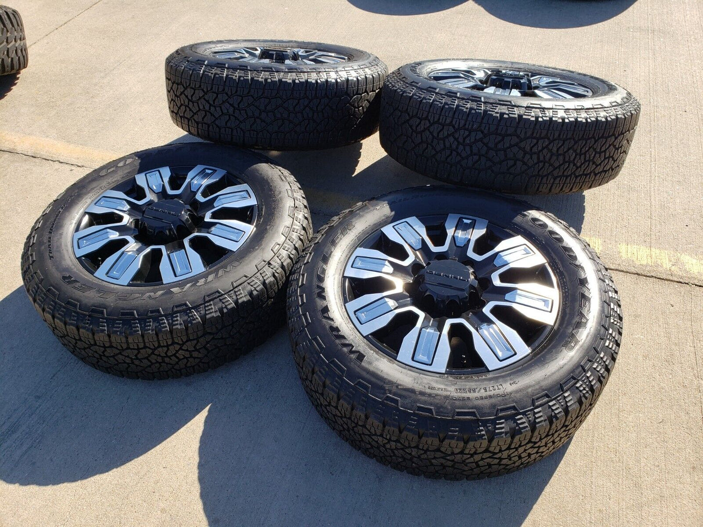 20" GMC Sierra DENALI ULTIMATE 2500 3500 OEM wheels rims 5958 Chevy