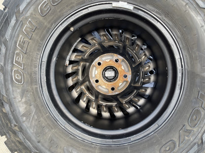 18" 18x10 Fuel CYCLONE D683 Jeep Wrangler wheels rims 5x5 5x127 TOYO R/T 37"