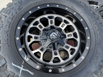 18" 18x9 Fuel Crush D561 Jeep Wrangler wheels rims 5x114.3 5x4.5 5x5 5x127 35"