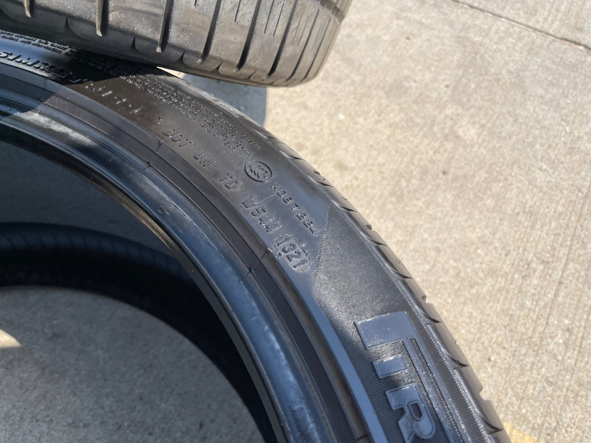 (1) 285/35/22 Pirelli Scorpion Zero PNCS tire 285/35R22 106W XL