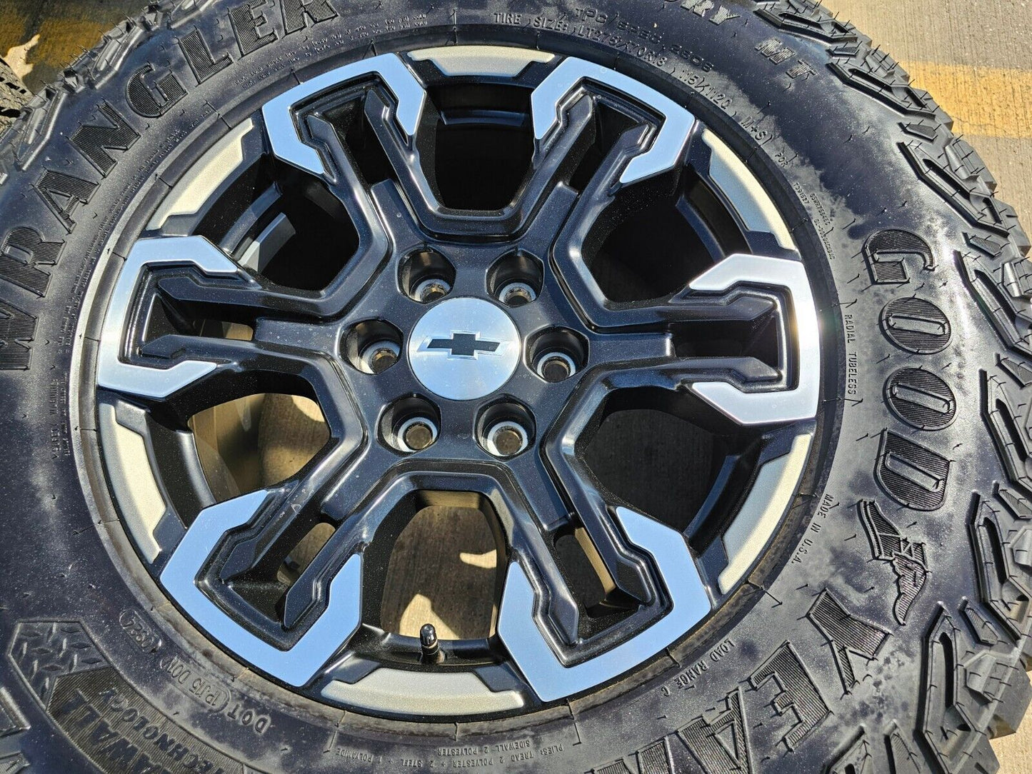 18" Chevy Silverado ZR2 Tahoe GMC Sierra OEM 95415 wheels rims 2024 2025 NEW