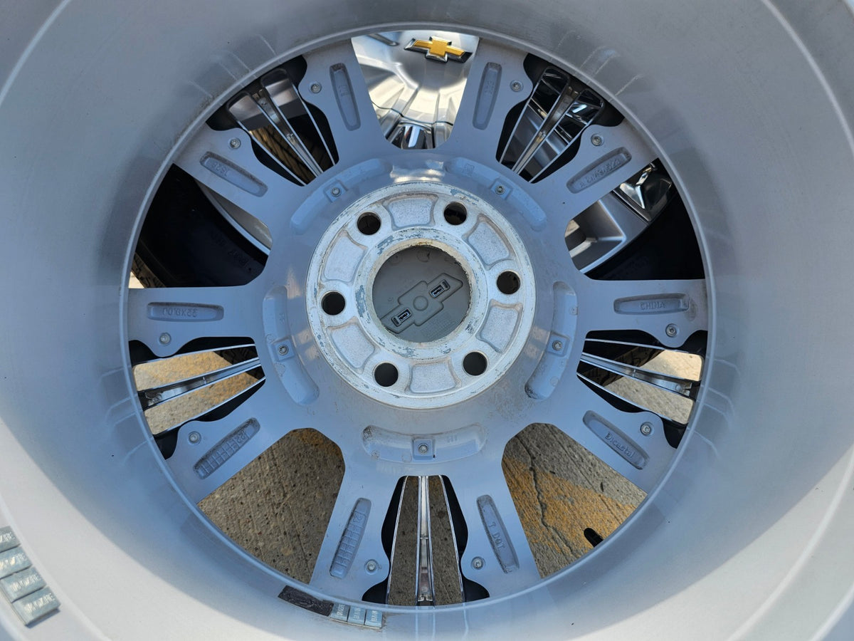 22" Chevy Tahoe RST Premier OEM wheel rim 14046 96951 Silverado Suburban single