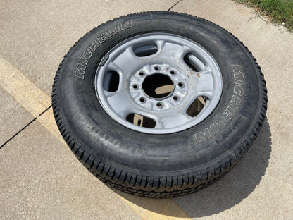 17" Chevy Silverado GMC Sierra 2500 OEM 8095 wheel rim MICHELIN LTX A/T2