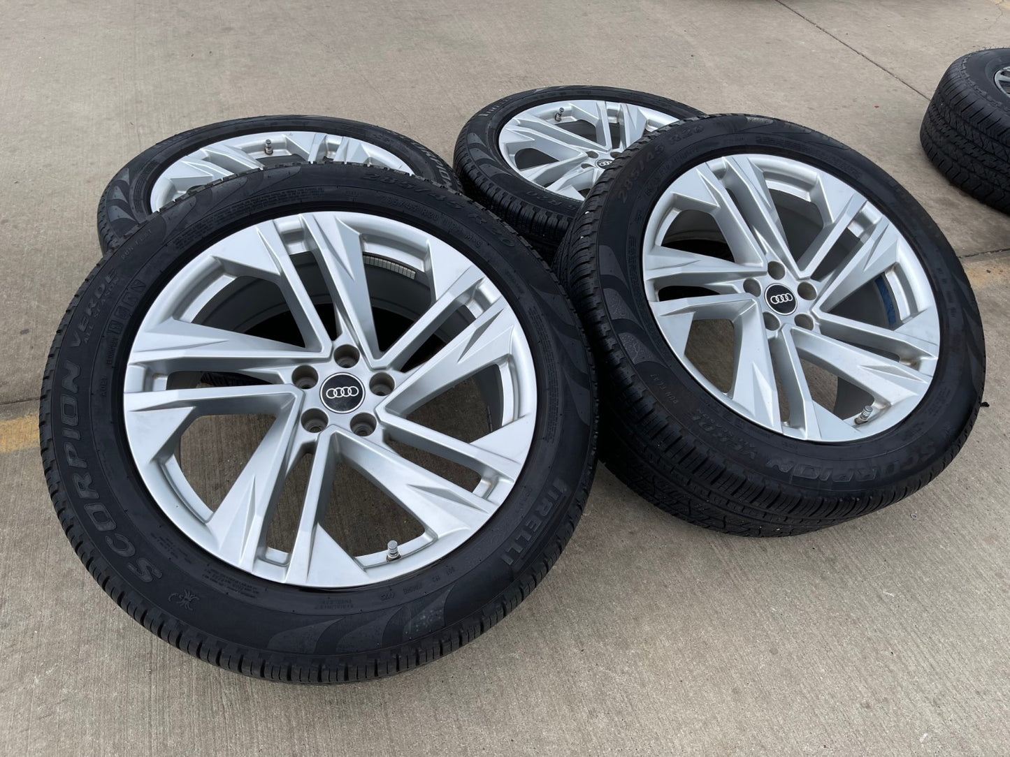 20" Audi Q7 OEM wheels rims Q8 RS S VW Atlas 12053 tires 2021 2022 2023 2024