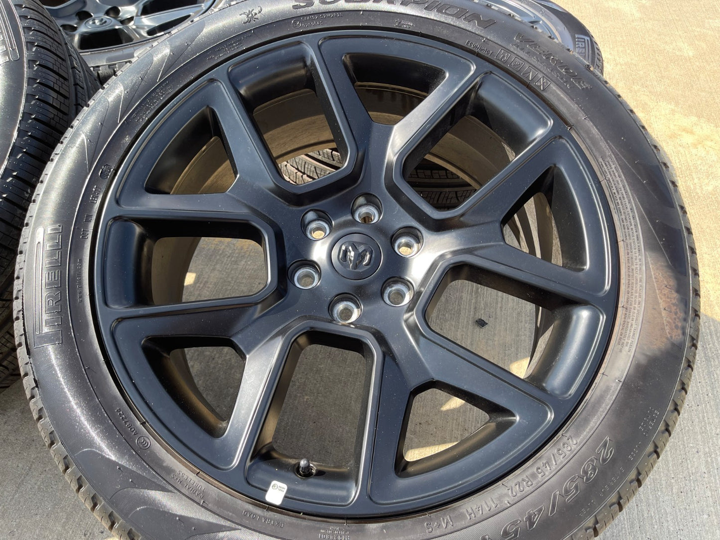 22" Dodge Ram 1500 OEM LIMITED Laramie wheels rims SET 2725 2684 PIRELLI NEW