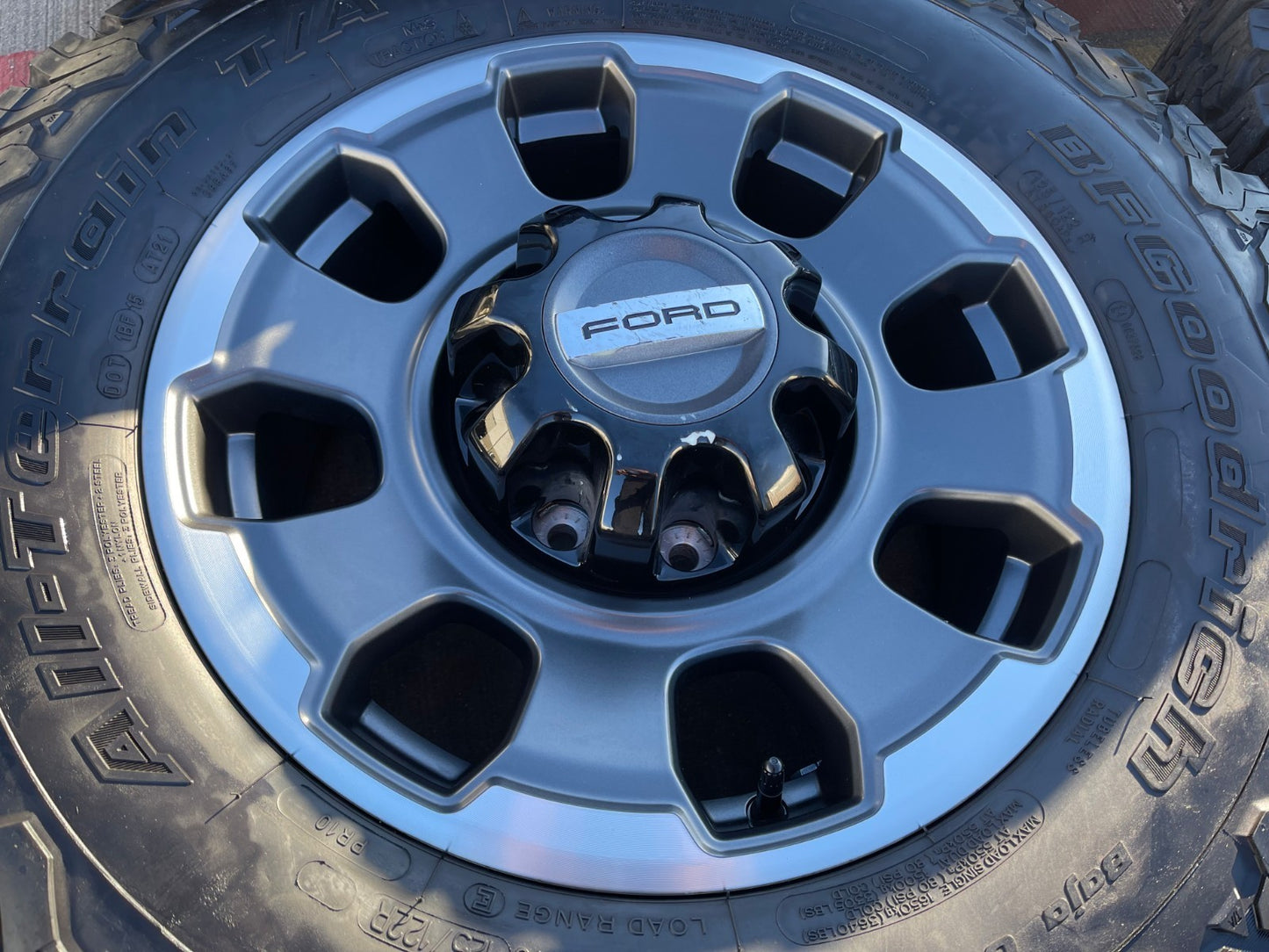 18" Ford F-250 F-350 OEM TREMOR rims wheels 10482 BFG KO2 A/T