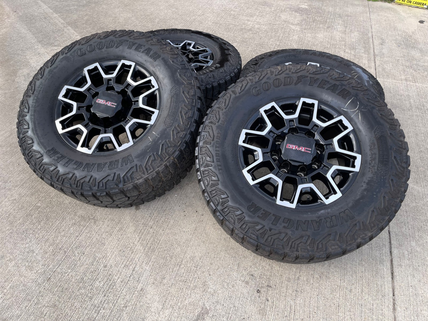 18" GMC Sierra AT4X Chevy Trail Boss 2500 OEM 14136 wheels rims GOODYEAR 35"