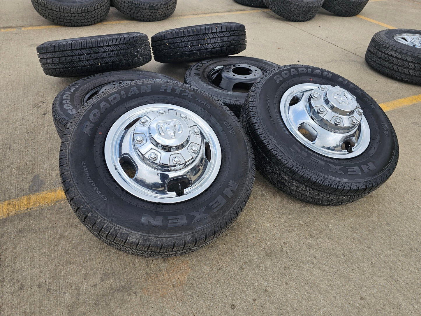 17" Dodge Ram 3500 Dually Laramie 8x200 wheels rims 2703 2704 OEM 2024 2025