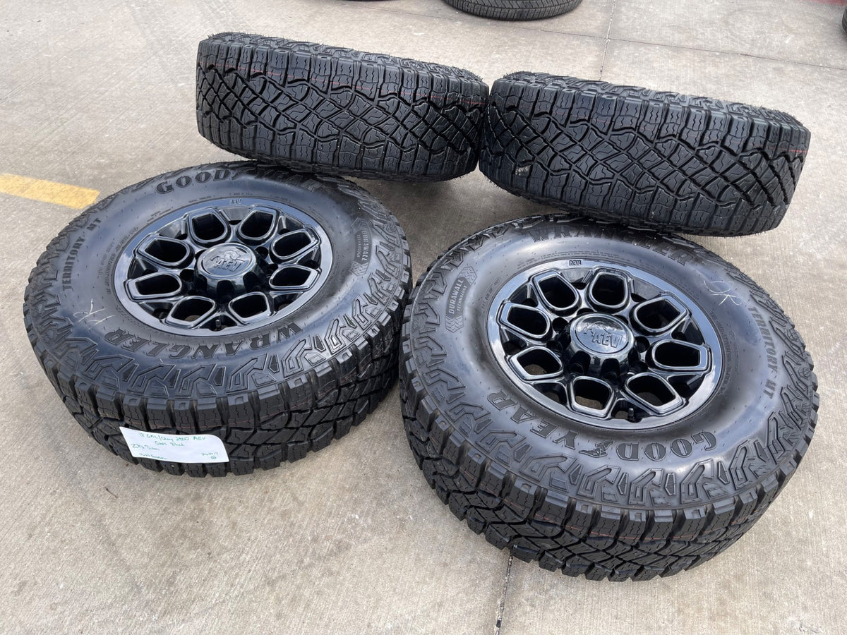 18" AEV Chevy BISON Trail Boss ZR2 2500 OEM wheels rims GMC Sierra SET 35"