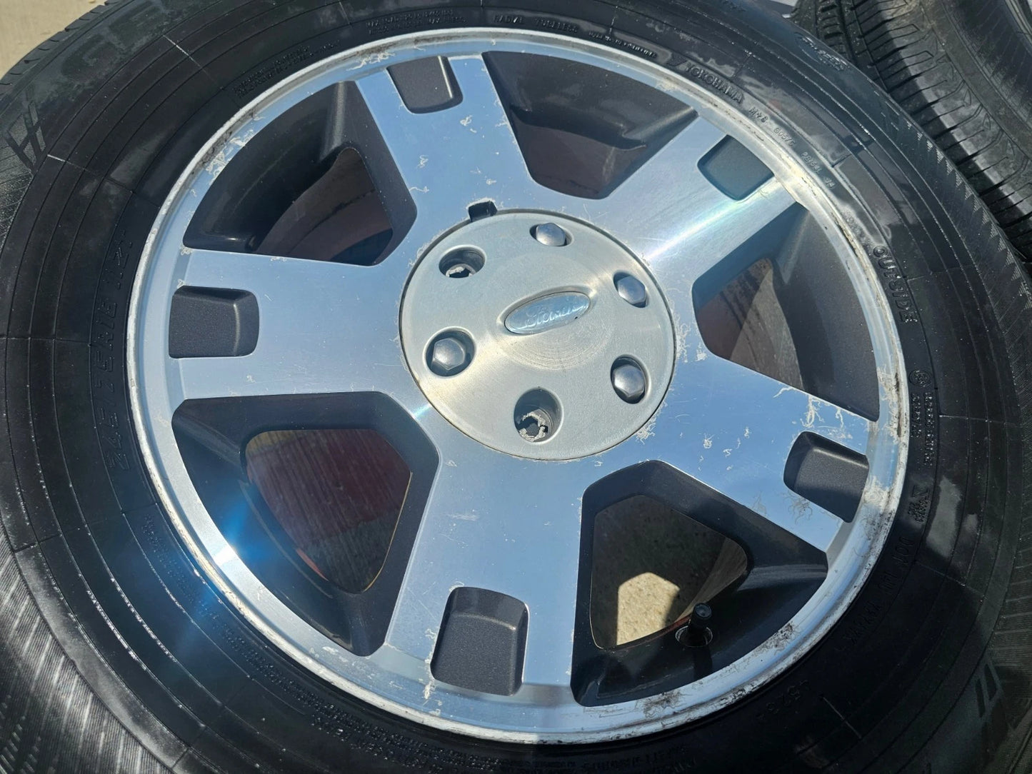 18" Ford F-150 Expedition OEM 3560 rims wheels tires
