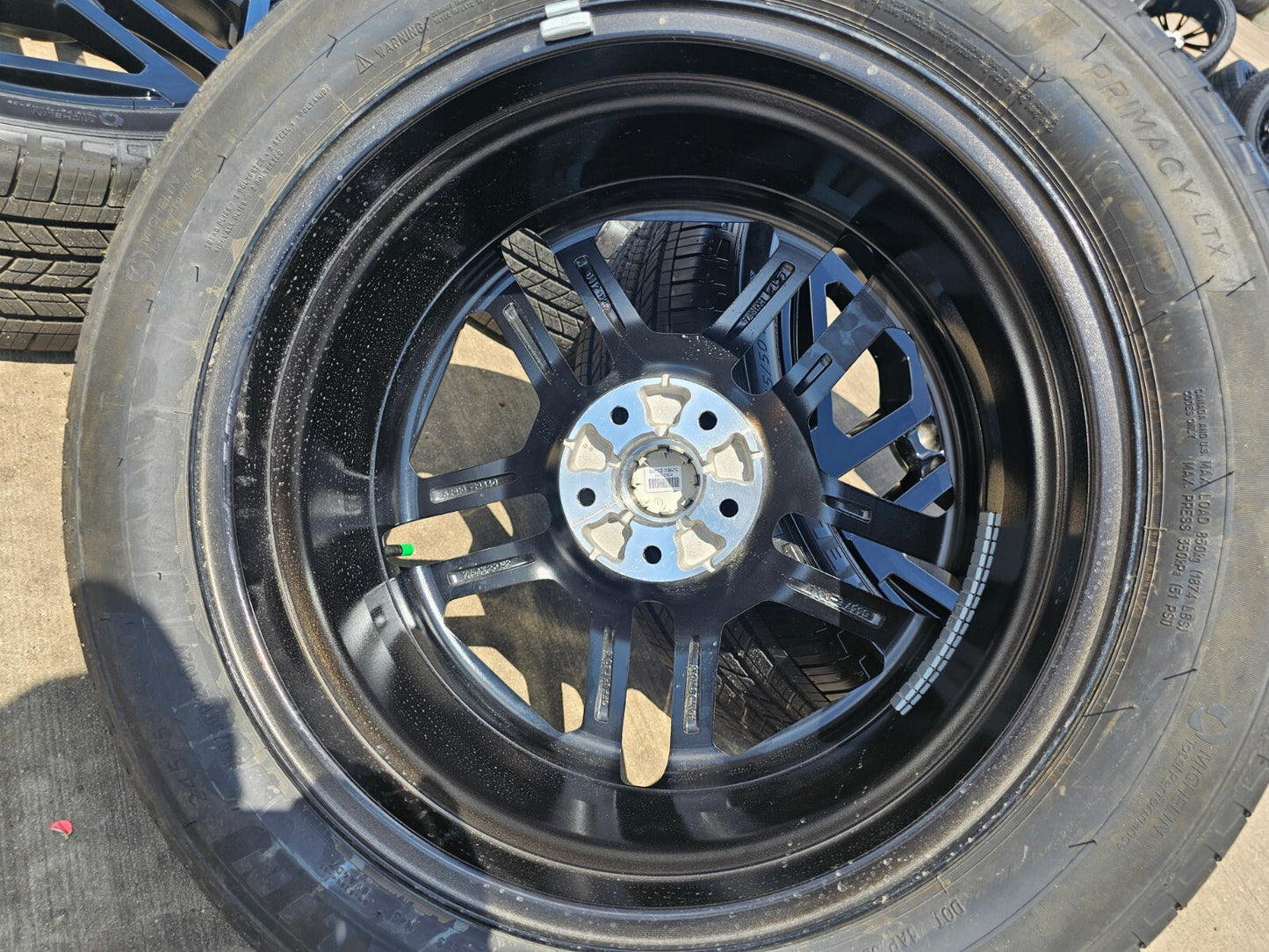 20" Kia Telluride Prestige X-PRO OEM wheels rims 74721 Sedona 2023 2024 2025 NEW