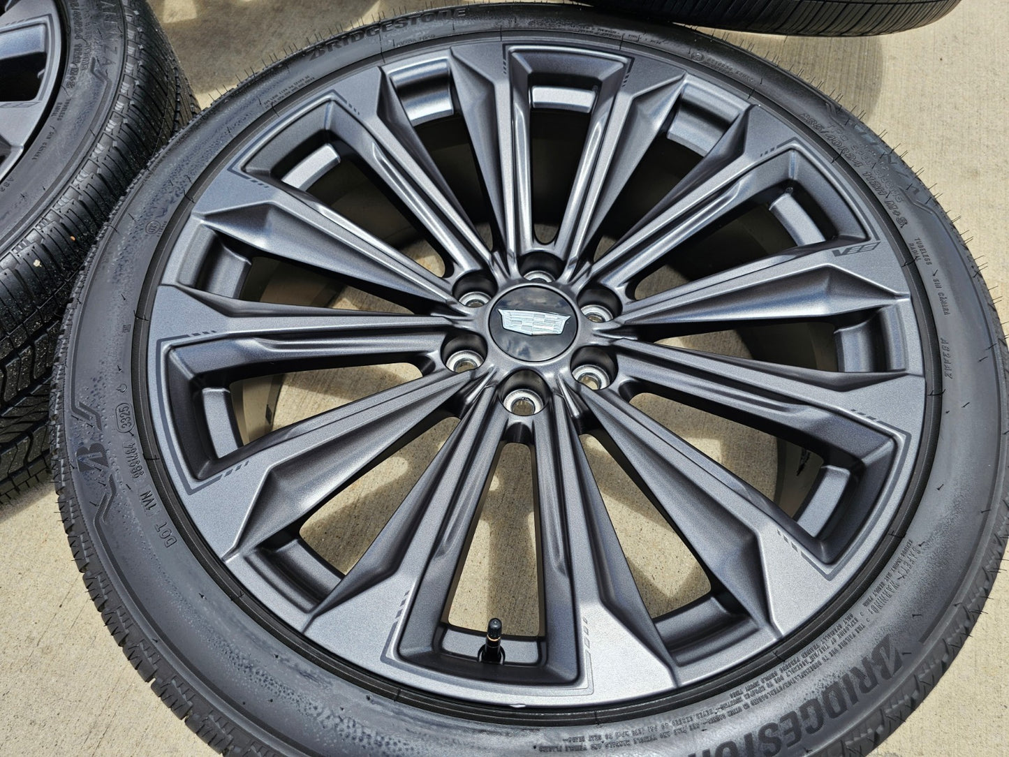 24" Cadillac Escalade V PLATINUM OEM wheels rims tires 2024 2025 2026 2027 NEW