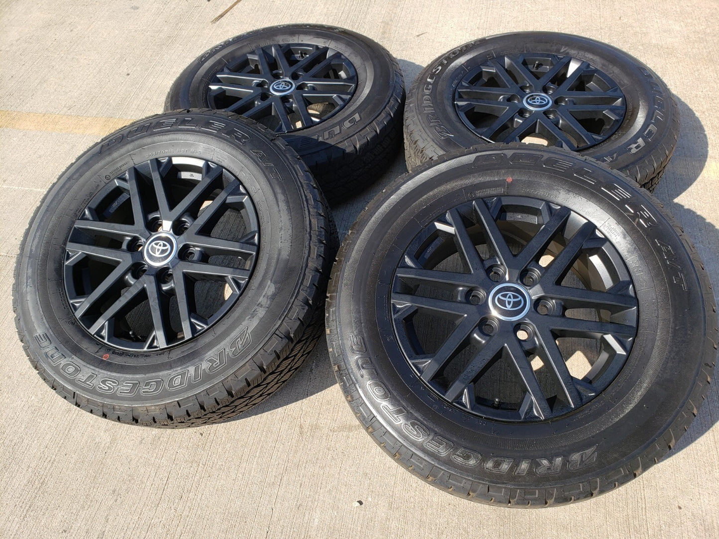 18" Toyota Tundra TRD OEM wheels rims 75281 black Sequoia LX600 2025 2026 NEW