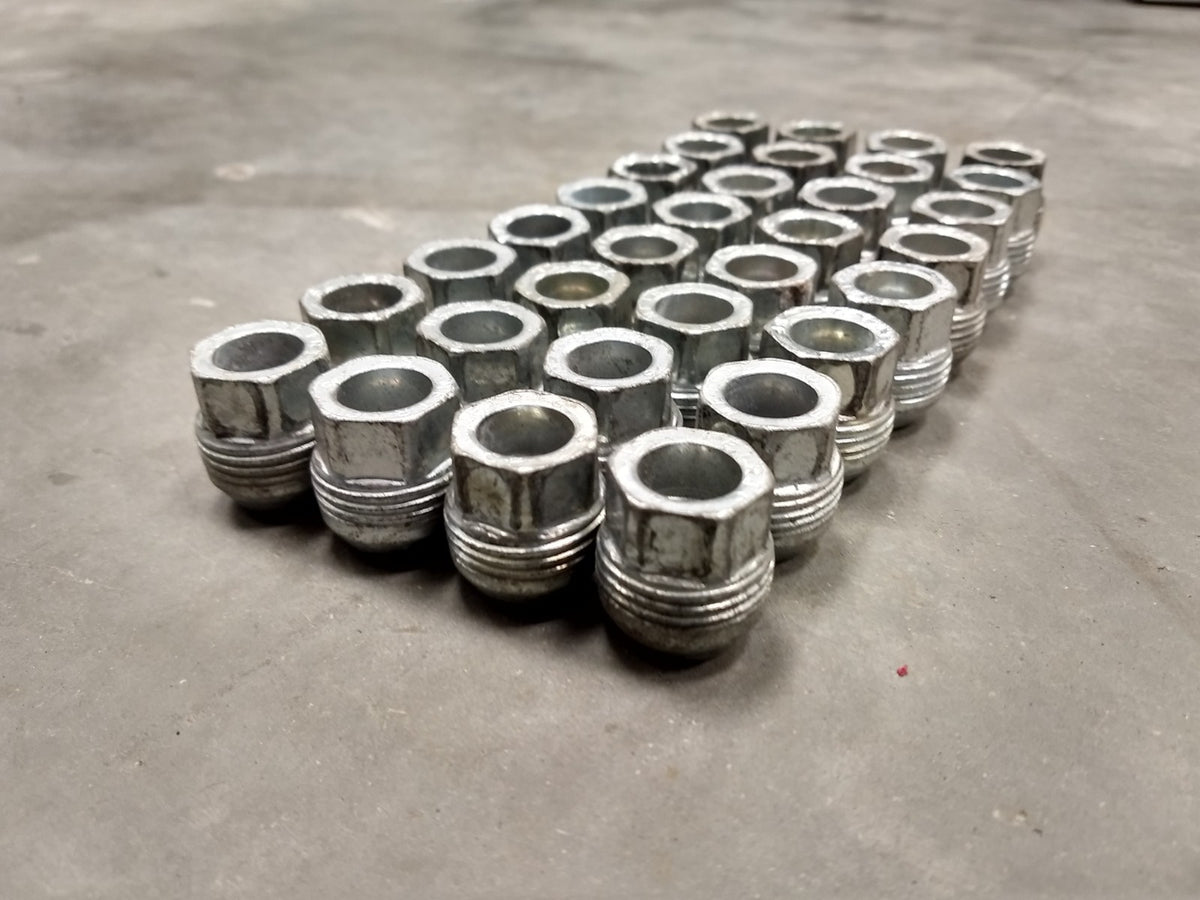 (32) 14x1.5 OEM GM lug nuts open end threaded 2500 3500 Chevy Silverado GMC