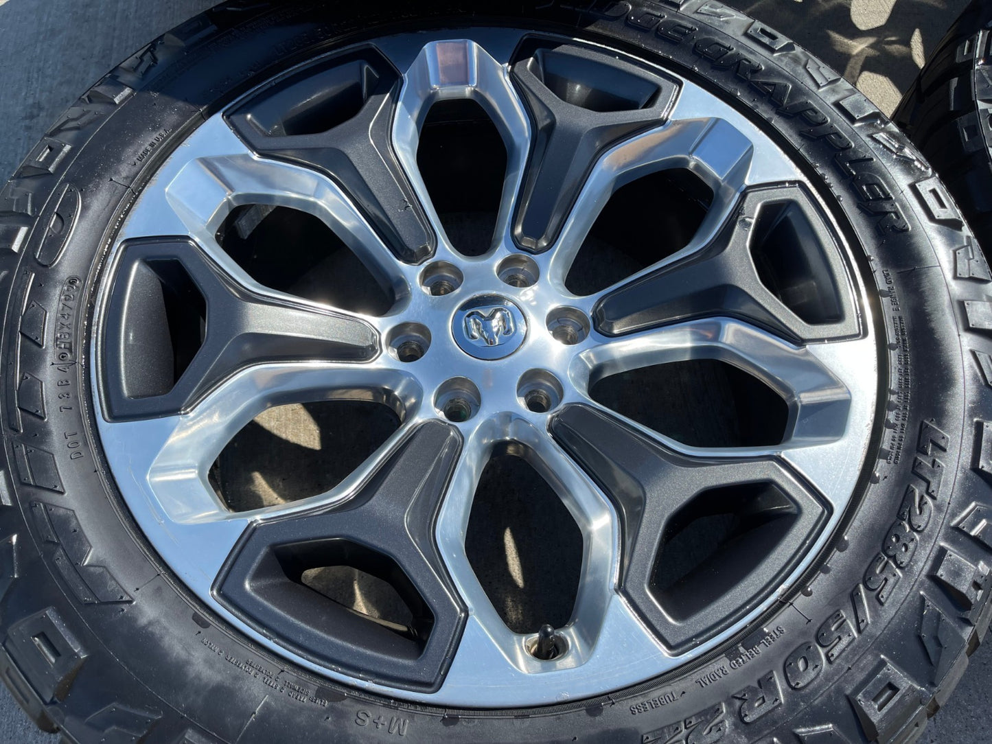 22" Dodge Ram 1500 OEM LIMITED Laramie wheels rims 2685 NITTO RIDGE GRAPPLER