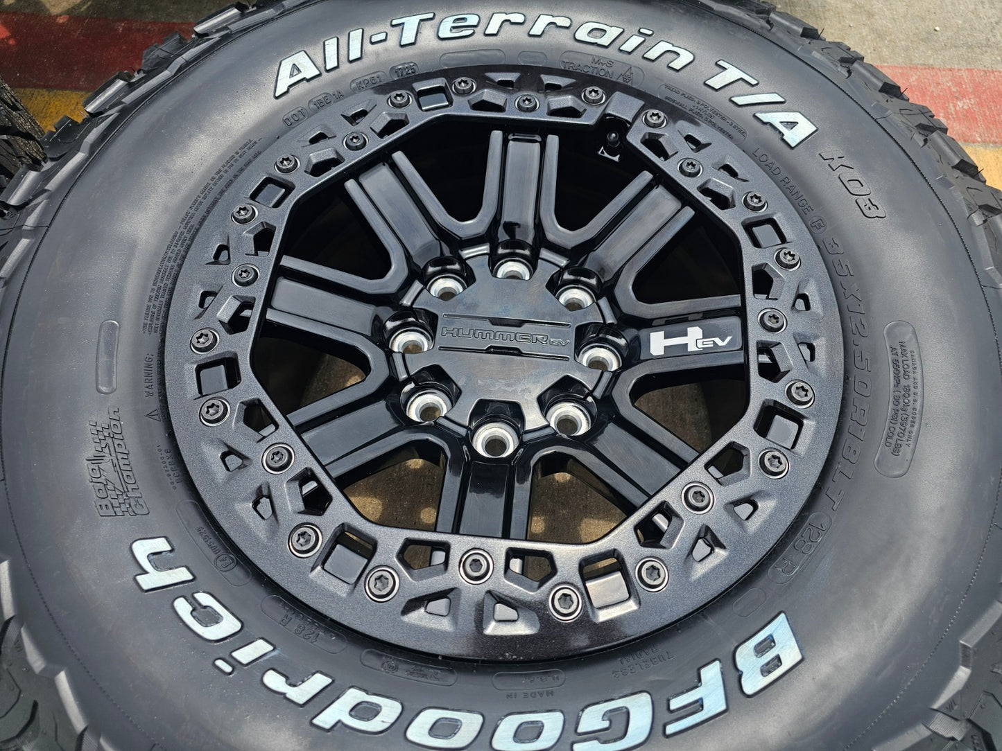 18" Hummer beadlock EV HEV 2500 OEM wheels rims 2023 2024 2025 2026 2027 NEW