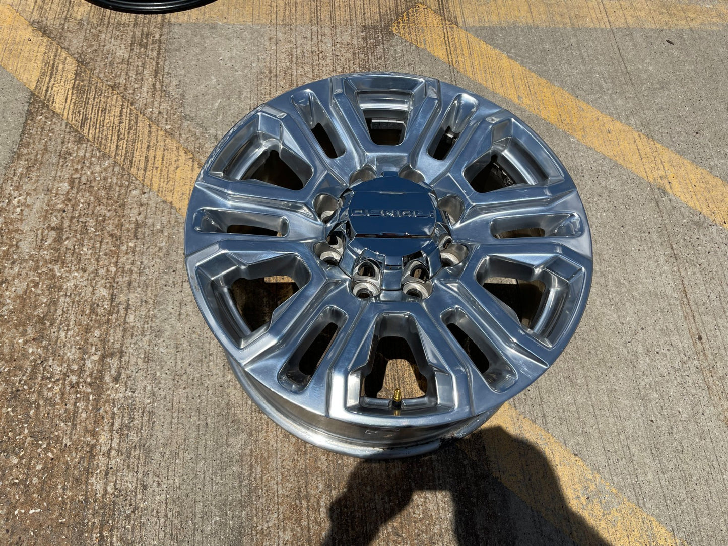 20" GMC Sierra Denali 2500 3500 OEM 5957 spare wheel rim