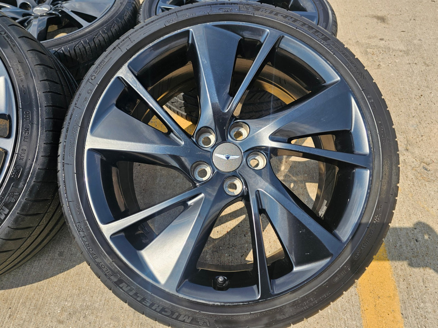 19" Hyundai Genesis G70 G80 OEM 71030 71031 wheel rims Sonata tires