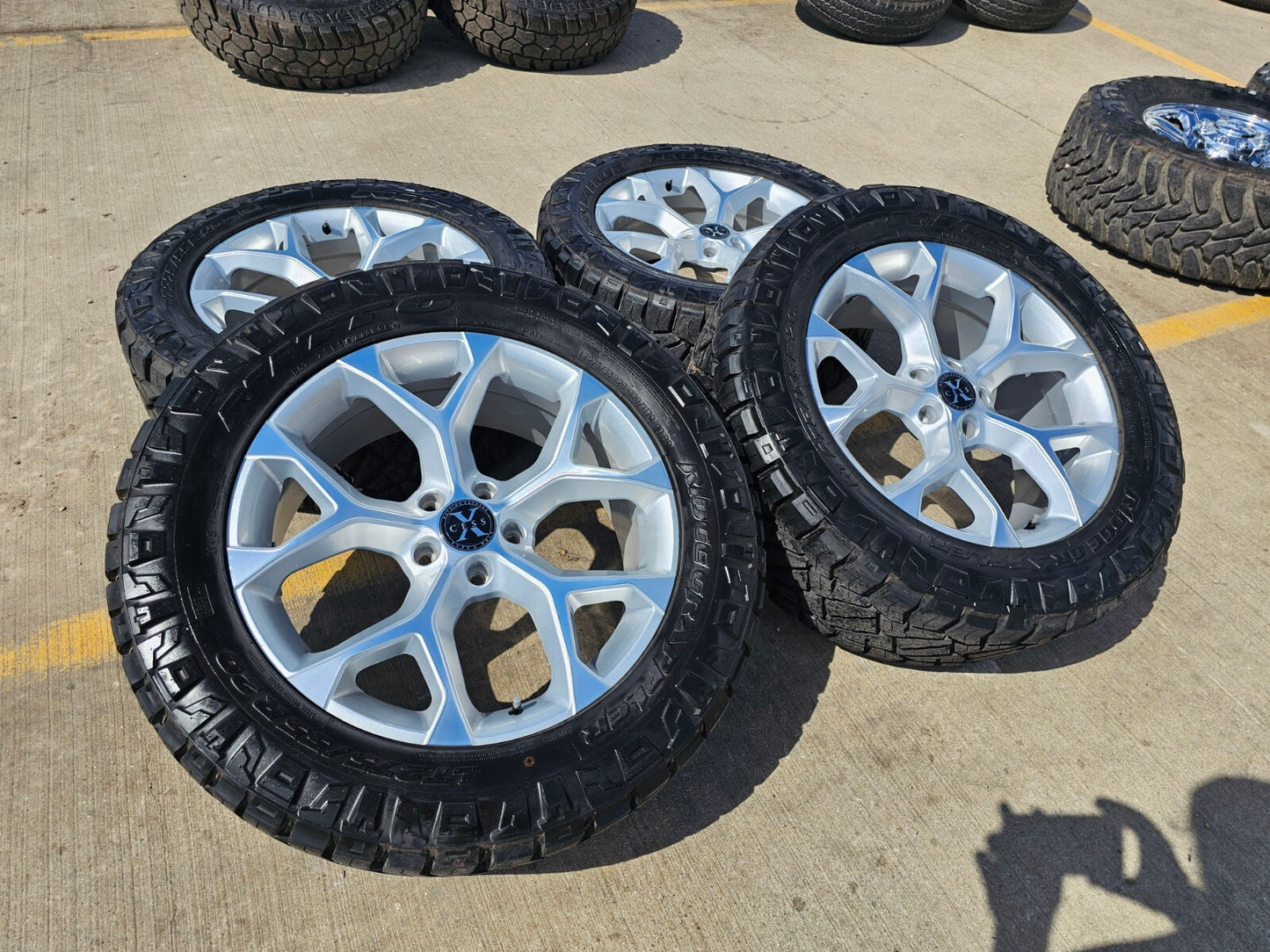 20x8.5 20" Xcess X05 Land Rover DEFENDER Range Rover wheels rims 5x120 5x4.75