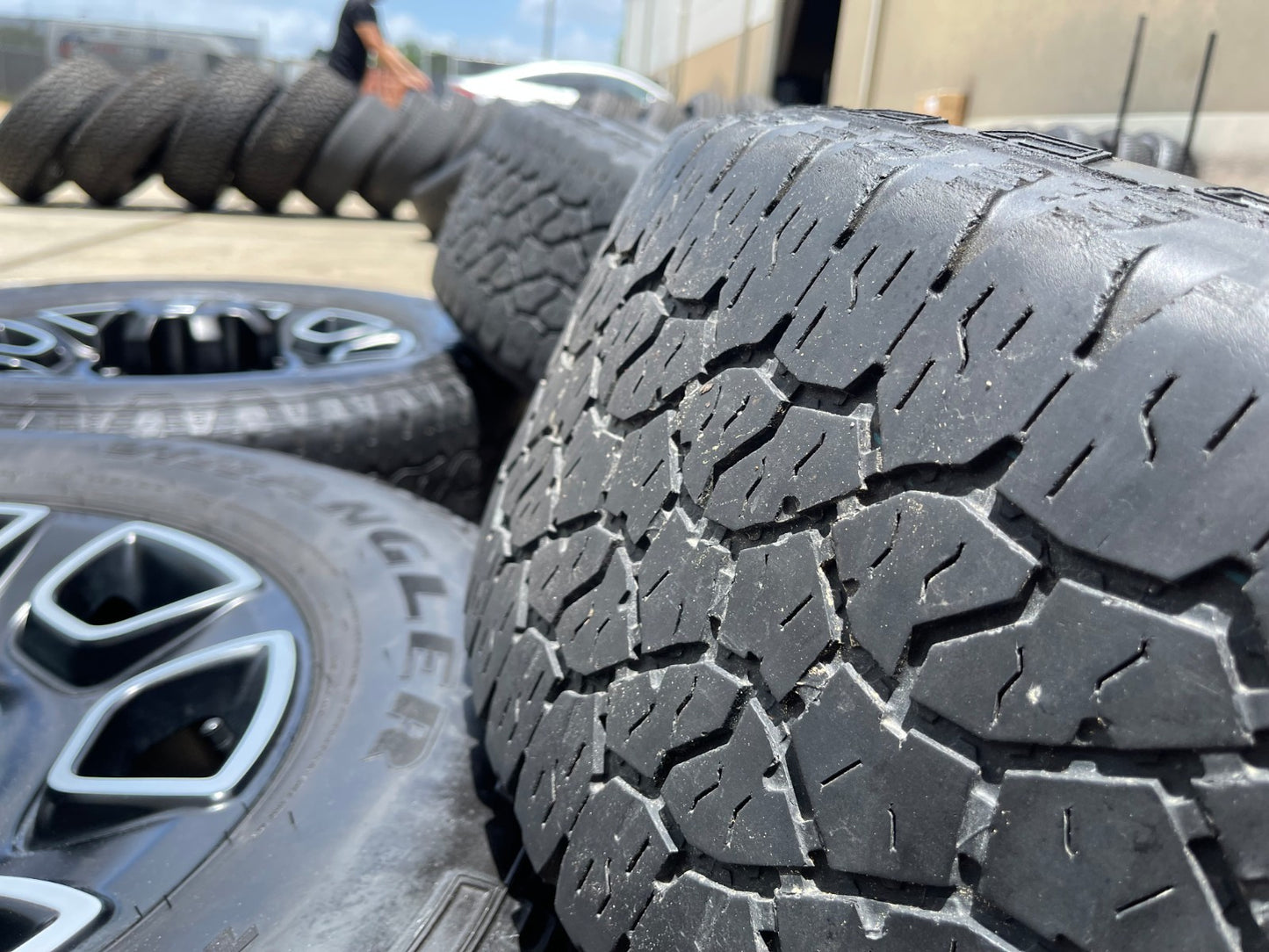 20" Ford F-250 F-350 OEM 10486 10301 Lariat Platinum wheels rims tires GOODYEAR