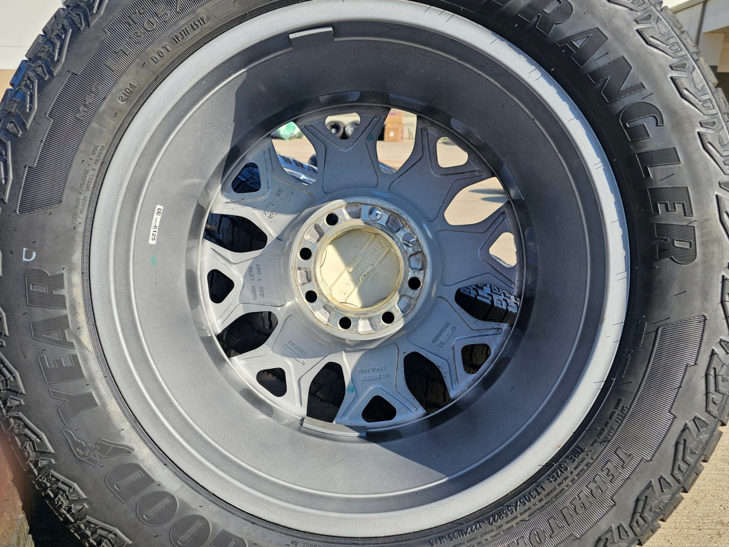 22" Hummer EV HEV 2500 OEM 8x165 14094 wheels rims 2024 2025 2026 NEW GOODYEAR