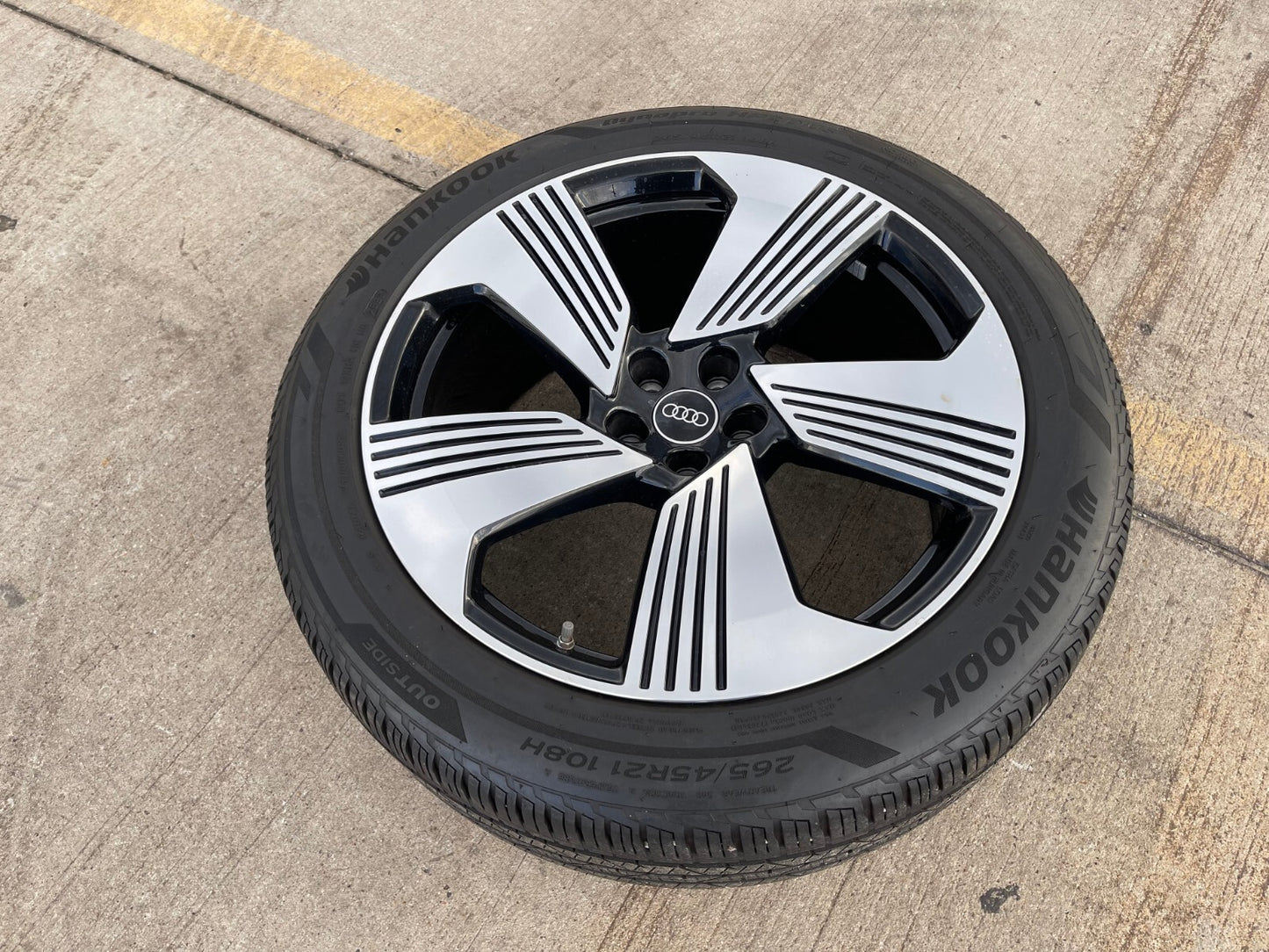 21" Audi E-Tron GT OEM wheel rim 59116 tire spare 2019 2020 2021 2022 2023 2024