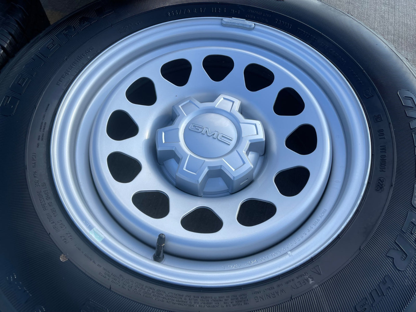 17" Chevy Silverado OEM wheel rim Tahoe Colorado 8130 GMC Canyon 2025 2026 NEW